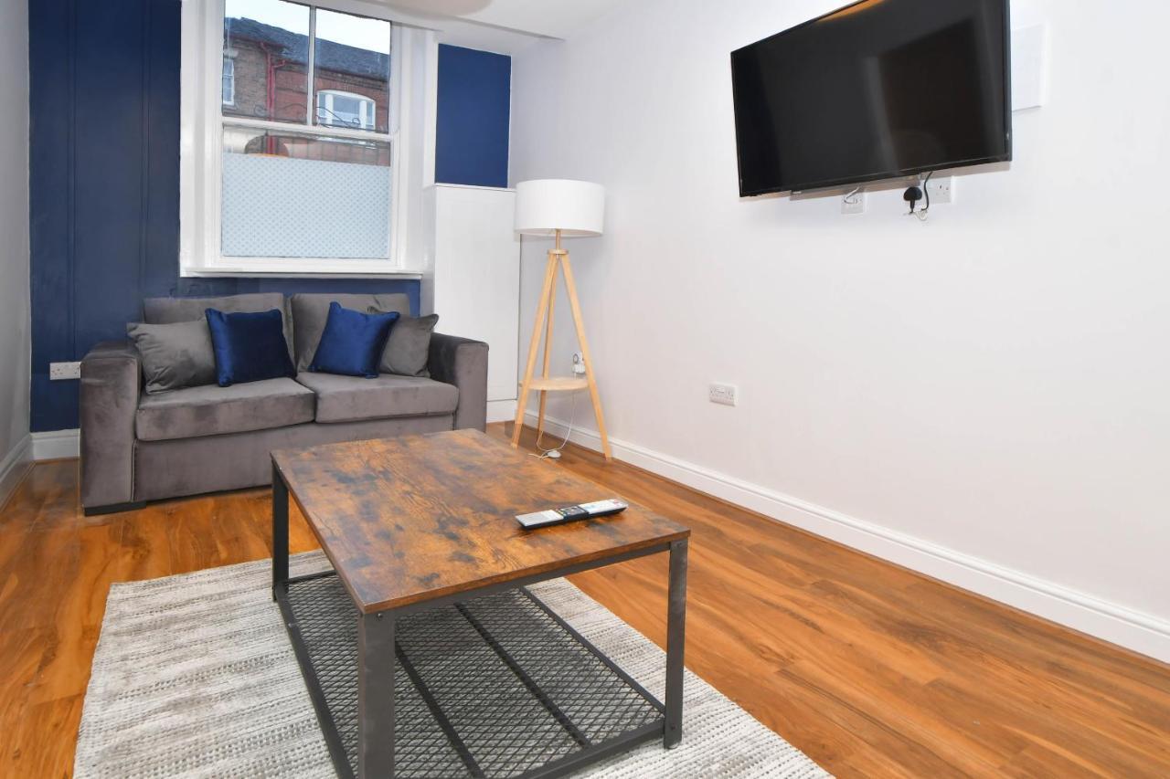 Westport Road Apartamento Stoke-on-Trent Exterior foto